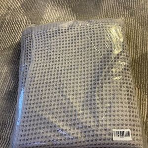 Brooklinen towels two waffle bath sheets   New with tag.